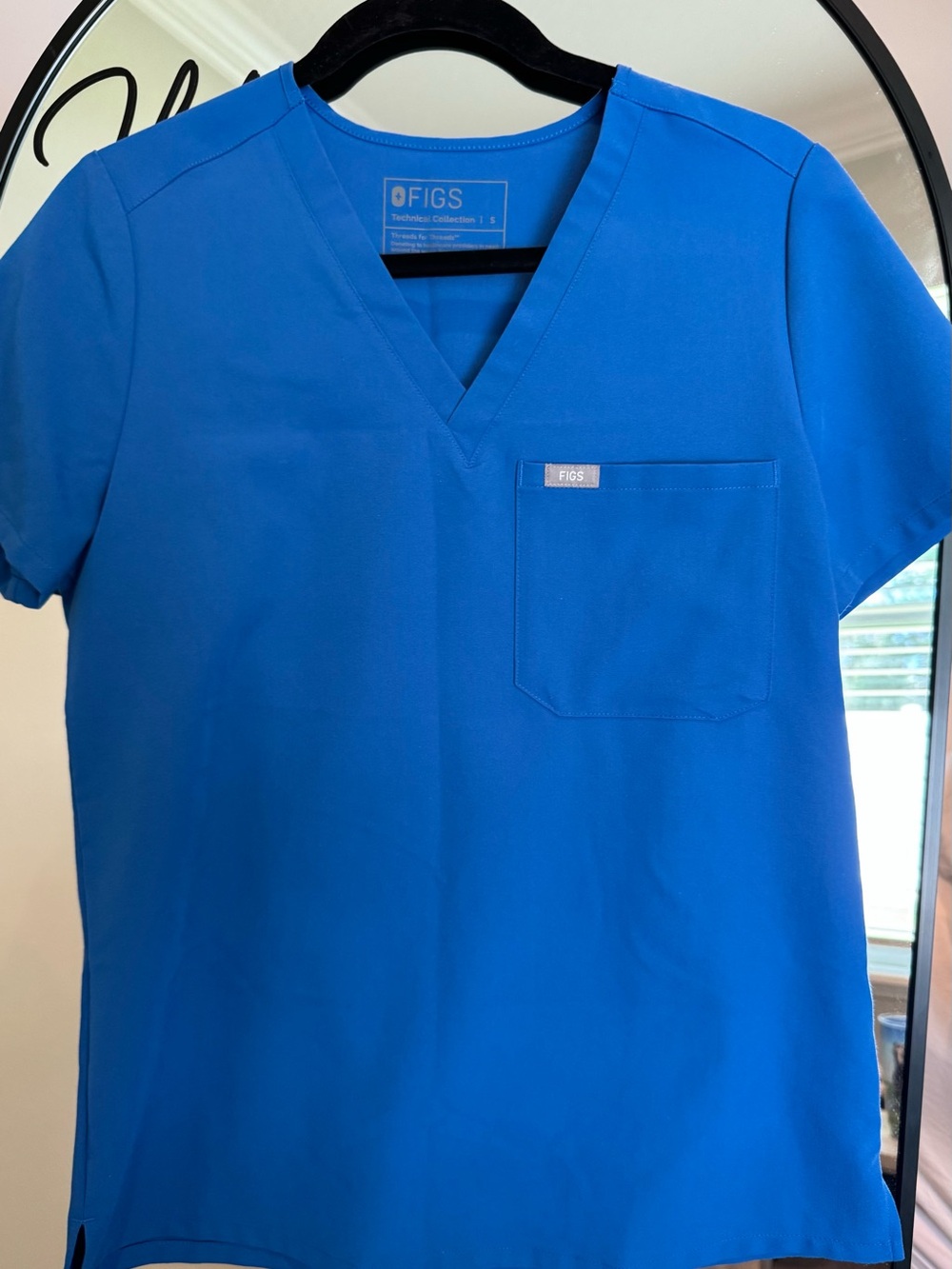 Figs Women’s V-Neck Scrub Top in Bright Blue